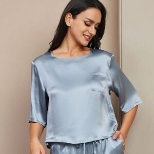 Silksilky Gray Silk Crop Top Short Sleeves Shiny Pocket M Medium